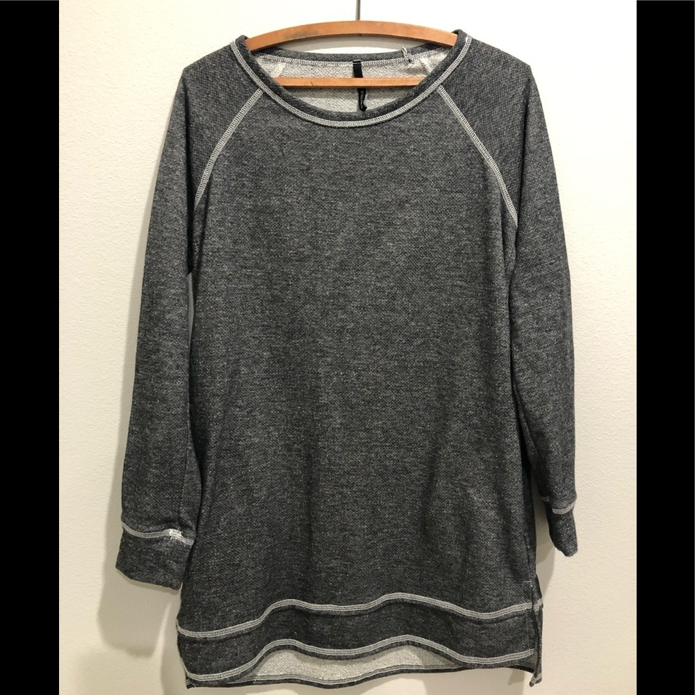 Bellamie women’s pullover raglan top -size medium